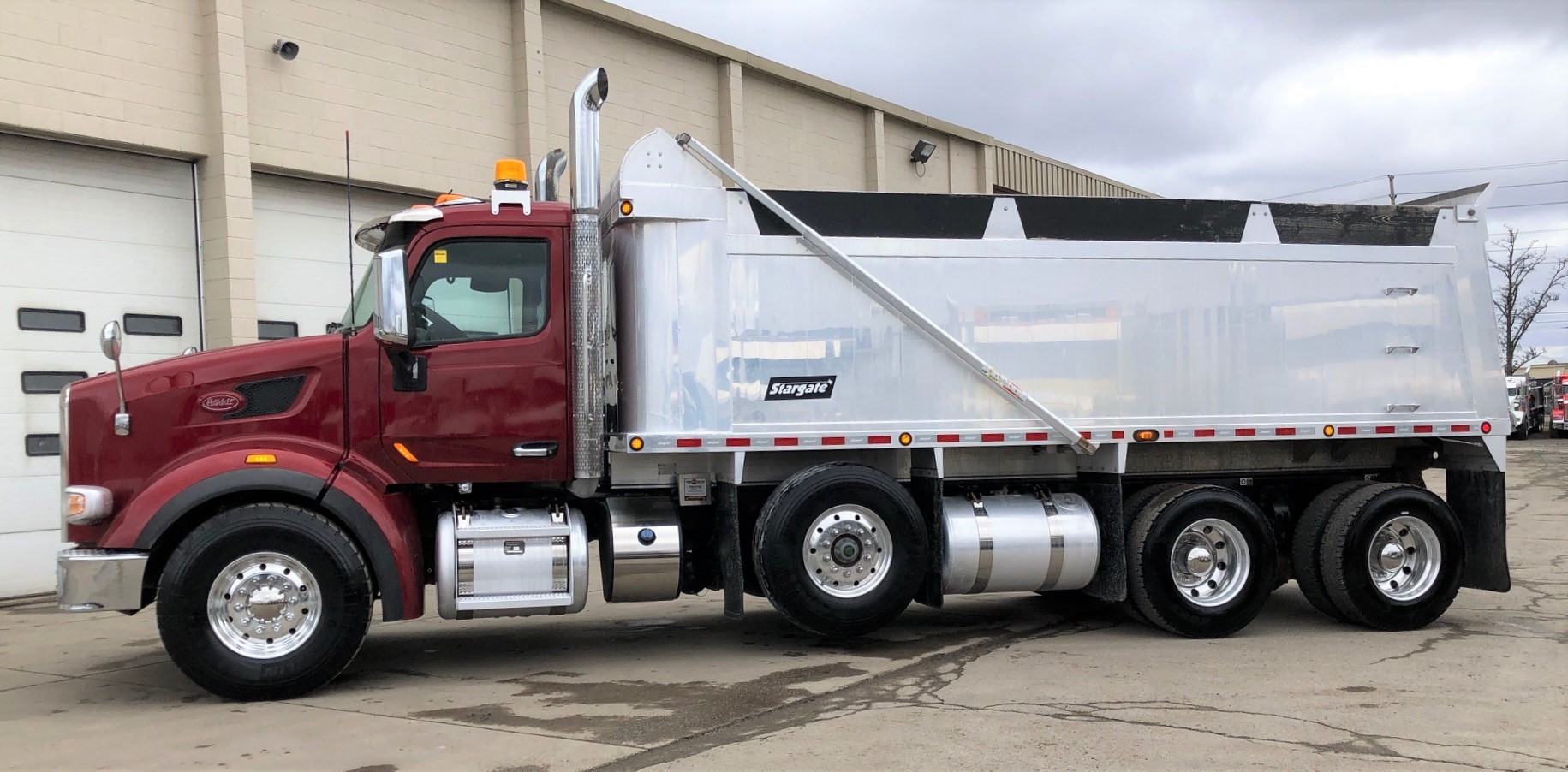 Kenworth Truck Centres - 2019 Peterbilt 567